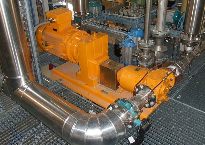 Bild_SPX_Zahnradpumpe_Autokleberproduktion